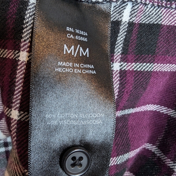 Well Worn Women’s Flannel Shirt Soft Button Down Shirt Berry/White Plaid-Medium - Picture 4 of 9